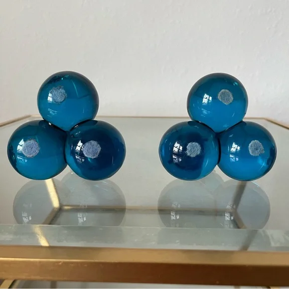 Pair of Retro Vintage Blue Lucite Grape Candle Holders - Picture 10 of 15